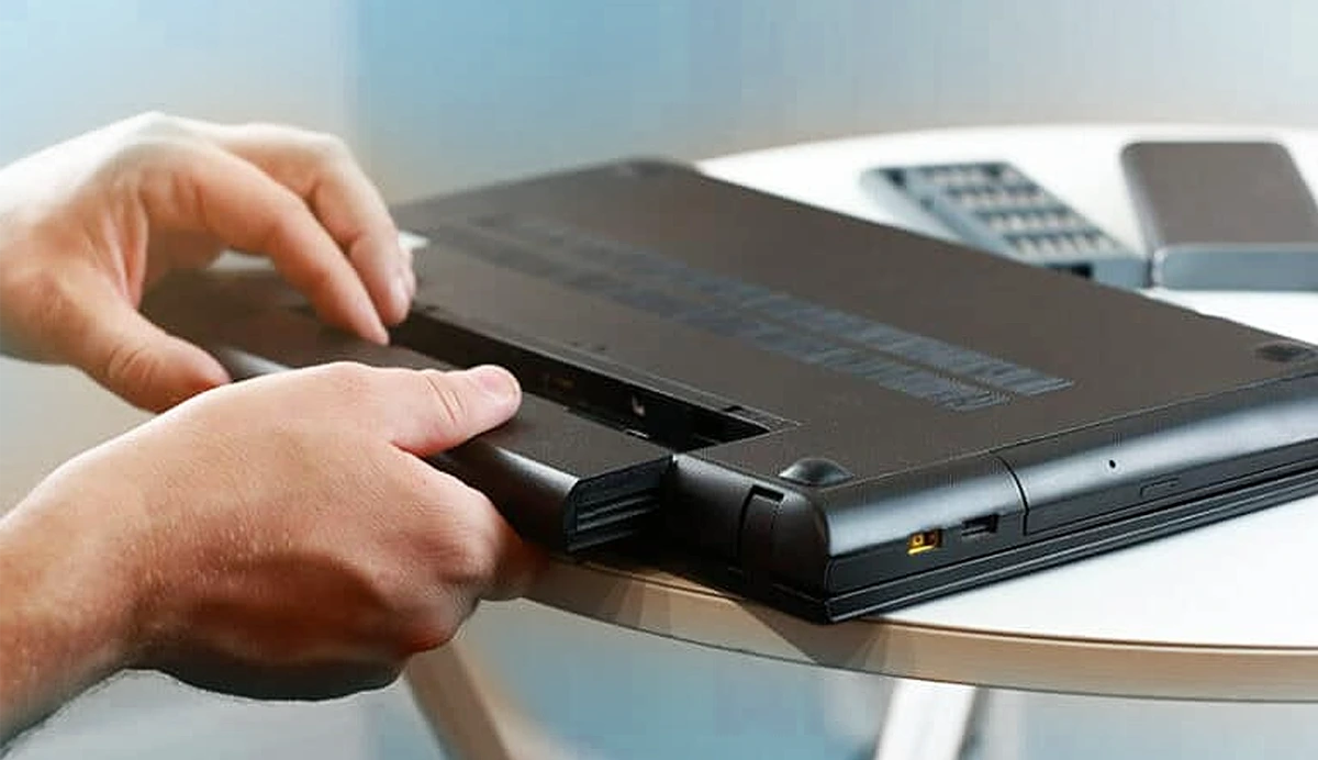 جداسازی باتری لپتاپ