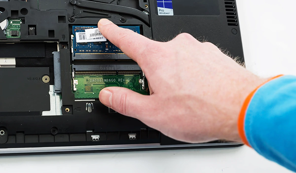 محل نصب رم لپ تاپ