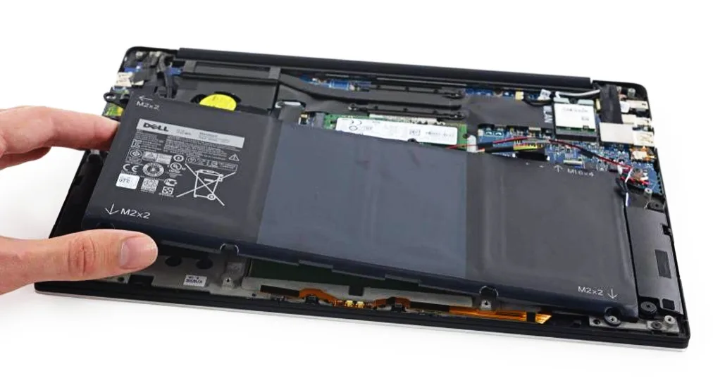 محل نصب باتری لپتاپ